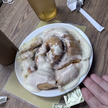 Homestyle Country Cafe - Cinnamon Bun - Desserts Near Me - Annandale, Minnesota Homestyle Country Cafe - Cinnamon Bun - Desserts Near Me - Annandale, Minnesota