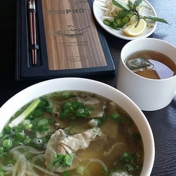 Simply Pho - The phon is clean but flavorful. Also the noodle comes apart very easy unlike mostpgo places - Vietnamese Near Me - Lake Forest, California