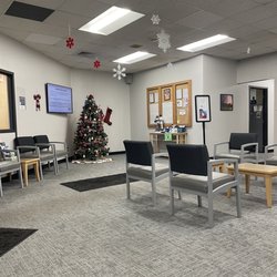 Entira Family Clinics - Como/Roseville - Interior