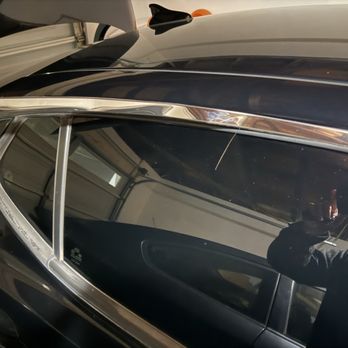 5 n' Go Express Wash - Chrome molding damage - Car Wash Near Me - Whittier, California