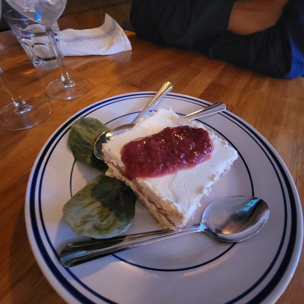 Pizzetiello - Strawberry Shortcake Misu for 2 - Italian Near Me - Pearl River, New York Pizzetiello - Strawberry Shortcake Misu for 2 - Italian Near Me - Pearl River, New York