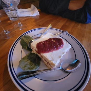 Pizzetiello - Strawberry Shortcake Misu for 2 - Italian Near Me - Pearl River, New York