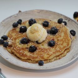 Lulu's Kitchen - Blueberry Pancakes