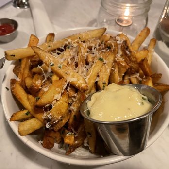 Honeypie Cafe - Truffle fries - New American Near Me - Milwaukee, Wisconsin