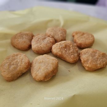 Dino's Best Burgers - 8 chicken nuggets - Burgers Near Me - Long Beach, California Dino's Best Burgers - 8 chicken nuggets - Burgers Near Me - Long Beach, California