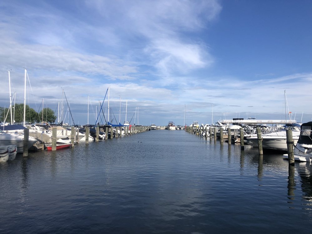 PIER PARK Updated October 2024 18 Photos 350 Lake Shore Rd