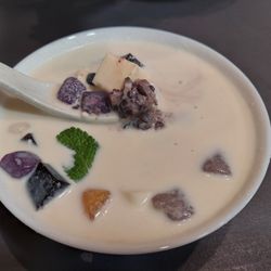 Bubble Waffle Factory - Dessert with sweet milk, jelly, and taro balls （芋圆）