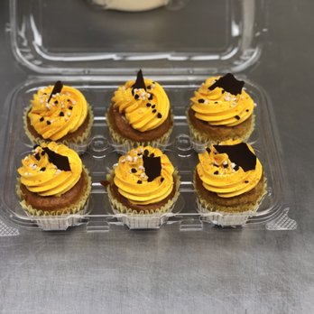 Escalante Bakery - 3 leches cupcakes - Bakeries Near Me - Snellville, Georgia Escalante Bakery - 3 leches cupcakes - Bakeries Near Me - Snellville, Georgia
