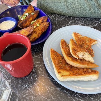 The Cheeze Factory Restaurant - Toasted Garlic Ciabatta Bread - Vegan Near Me - Baraboo, Wisconsin