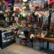 raigs vintage store　ES-333 VINTAGE GLORY - Updated September 2025 - 1051 Thomas Avenue