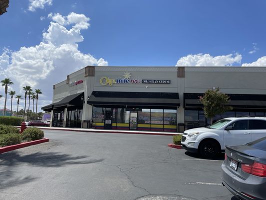 Oiga Mire Vea Colombian Cuisine and Latin NightClub by null