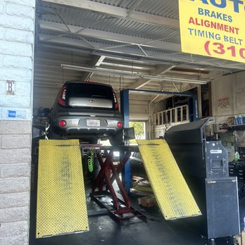 Urh Auto Repair & Alignment - Alignment bay - Auto Repair Near Me - Hawthorne, California Urh Auto Repair & Alignment - Alignment bay - Auto Repair Near Me - Hawthorne, California