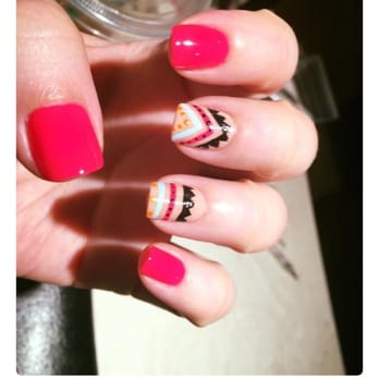 Glamour Nails - Free hand by Diem - Nail Salons Near Me - Burlington, Massachusetts