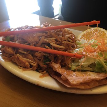 Thai Corner - Pad Thai - Thai Near Me - Lake Forest, California Thai Corner - Pad Thai - Thai Near Me - Lake Forest, California