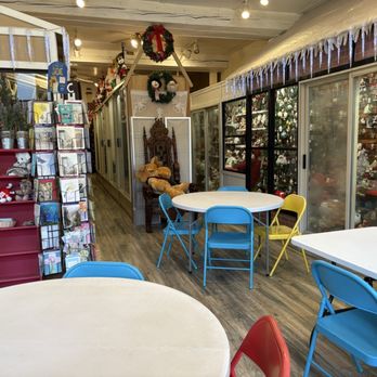 Carters’ Sweets & Eats - Candy Stores Near Me - Yreka, California Carters’ Sweets & Eats - Candy Stores Near Me - Yreka, California