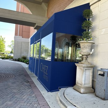 Chez Hotel - Entrance - Venues & Event Spaces Near Me - Arlington Heights, Illinois Chez Hotel - Entrance - Venues & Event Spaces Near Me - Arlington Heights, Illinois