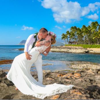 Karina Atelie - Alteration for wedding dress - Bespoke Clothing Near Me - Honolulu, Hawaii Karina Atelie - Alteration for wedding dress - Bespoke Clothing Near Me - Honolulu, Hawaii