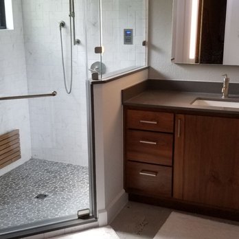 Landers Premier Flooring - Master bath tiling blended beautifully. - Flooring Near Me - Austin, Texas