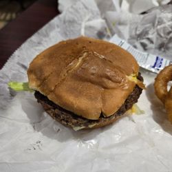 Single cheeseburger
