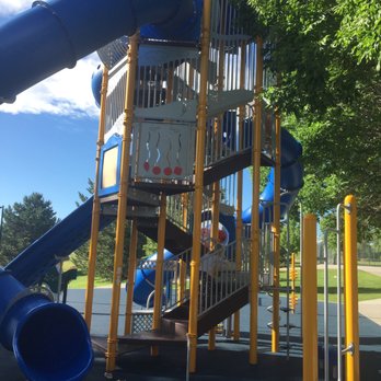 Arapaho Park - Arapaho Park - Huge tower - Parks Near Me - Centennial, Colorado Arapaho Park - Arapaho Park - Huge tower - Parks Near Me - Centennial, Colorado