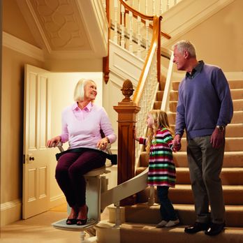 Acorn Stairlifts - Acorn Stairlifts 180 Curved Stairlift in a residential home - Medical Supplies Near Me - Orlando, Florida Acorn Stairlifts - Acorn Stairlifts 180 Curved Stairlift in a residential home - Medical Supplies Near Me - Orlando, Florida