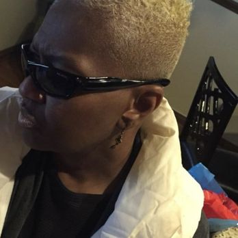Nomobo Salon - Beautiful Blonde... - Hair Salons Near Me - Chicago, Illinois