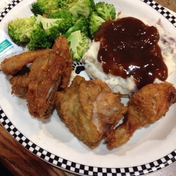 Black Bear Diner Tracy - Fried chicken dinner - American Near Me - Tracy, California