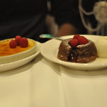 Morton's The Steakhouse - Creme Brulee & Hot Chocolate Cake - Steakhouses Near Me - Honolulu, Hawaii