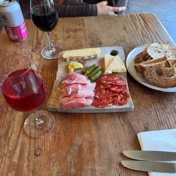 Ordinaire - Wine Bars Near Me - Oakland, California Ordinaire - Wine Bars Near Me - Oakland, California