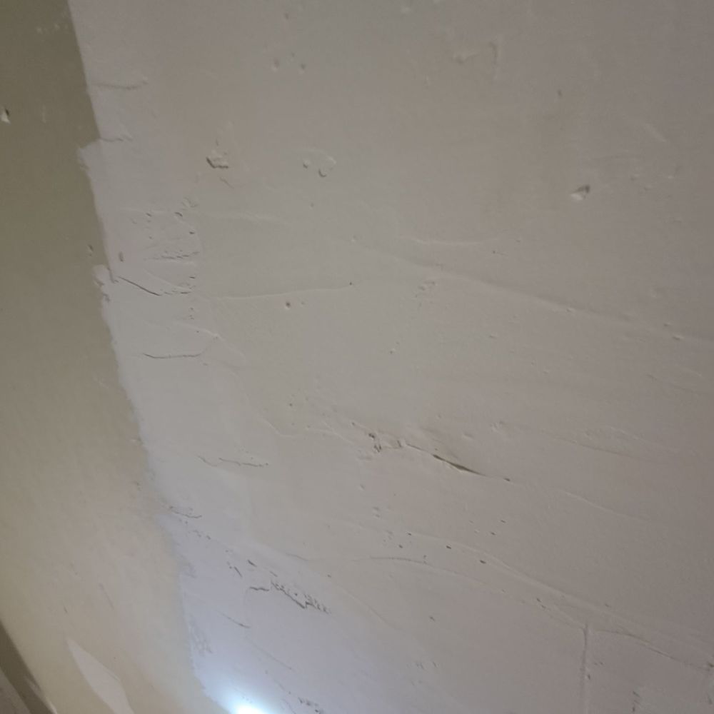 Marathon Movers and Construction - About a 1/4 inch of plaster laid in one setting. - Movers Near Me Marathon Movers and Construction - About a 1/4 inch of plaster laid in one setting. - Movers Near Me