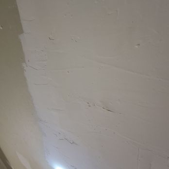 Marathon Movers and Construction - About a 1/4 inch of plaster laid in one setting. - Movers Near Me Marathon Movers and Construction - About a 1/4 inch of plaster laid in one setting. - Movers Near Me