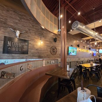 Noah's BBQ - Barbeque Near Me - Braintree, Massachusetts