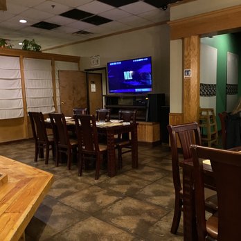 Edohana - Sushi room - Sushi Bars Near Me - Fort Worth, Texas