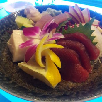 BluFish Sushi - Tuna trio - Japanese Near Me - Glenview, Illinois