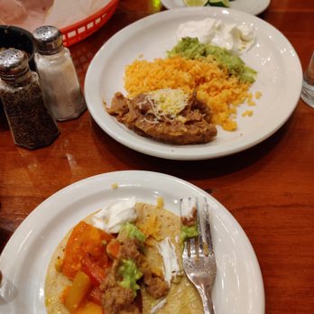 Garcia's Restaurant - Fajitas Vegetarian - Mexican Near Me - Chicago, Illinois Garcia's Restaurant - Fajitas Vegetarian - Mexican Near Me - Chicago, Illinois