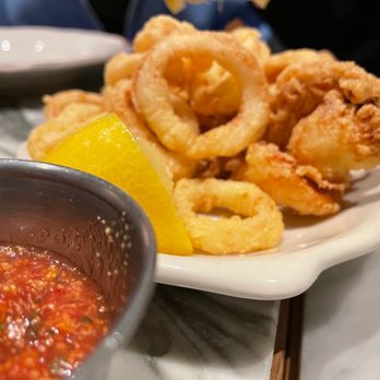 Vesta - Calmars frit - Pizza Near Me - Montreal, Quebec Vesta - Calmars frit - Pizza Near Me - Montreal, Quebec