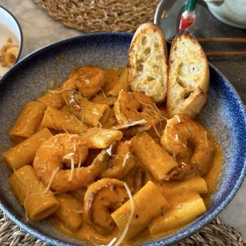 Larsen - shrimp rigatoni - Cocktail Bars Near Me - Laguna Beach, California Larsen - shrimp rigatoni - Cocktail Bars Near Me - Laguna Beach, California