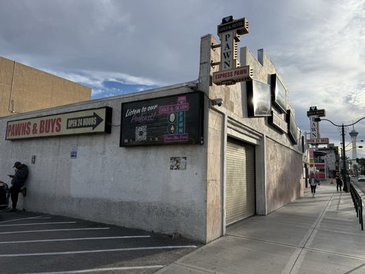 Gold & Silver Pawn Shop by null