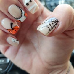 Angel Nail - Never too early to decorate your nails for Halloween
