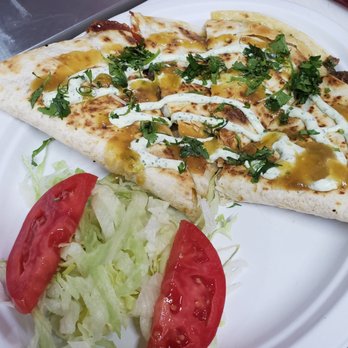 FLOW Motion Grill - Chicken quesadilla - Food Trucks Near Me FLOW Motion Grill - Chicken quesadilla - Food Trucks Near Me