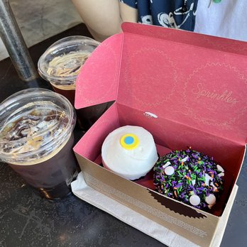 Sprinkles Beverly Hills - Banana cupcake left, Halloween themed red velvet right; headed across the street for coffee at La Colombe! - Bakeries Near Me - Beverly Hills, California Sprinkles Beverly Hills - Banana cupcake left, Halloween themed red velvet right; headed across the street for coffee at La Colombe! - Bakeries Near Me - Beverly Hills, California