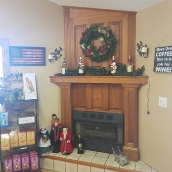 Hightower Creek Vineyards - Wine Tasting Room Near Me - Hiawassee, Georgia