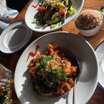 Yes Siam Thai Cafe & Bar - Thai Near Me - Seattle, Washington