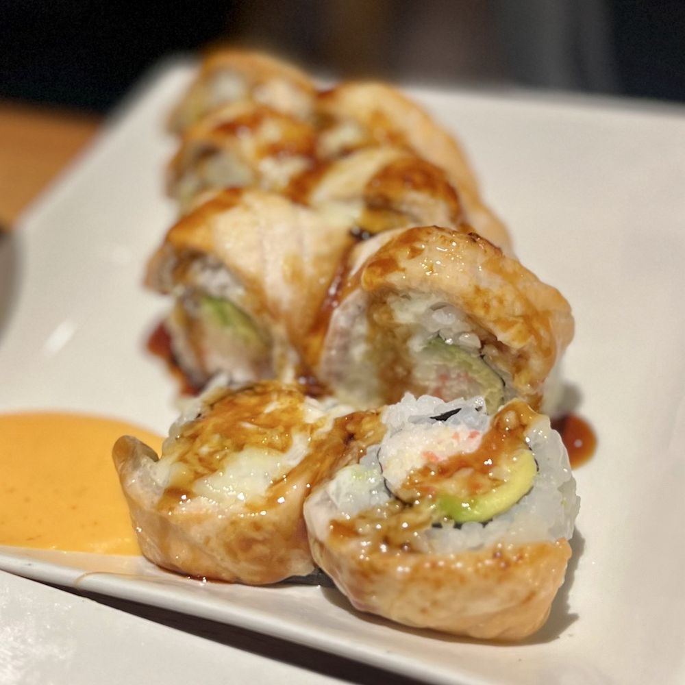 Sushi Dake - Baked salmon roll - Japanese Near Me - Burbank, California Sushi Dake - Baked salmon roll - Japanese Near Me - Burbank, California