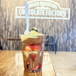 Rocky Mountain Chocolate Factory - Dubai Strawberry Cup