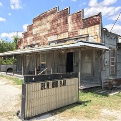 Ben Hur Bar - Beer bar with pool tables and TV