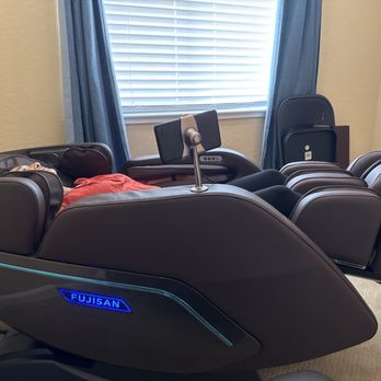 Massage King - Full extension with no bent knees! - Massage Near Me - San Francisco, California Massage King - Full extension with no bent knees! - Massage Near Me - San Francisco, California