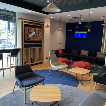 Holiday Inn Express - Lounge - Hotels Near Me - Elexalde Derio, BI