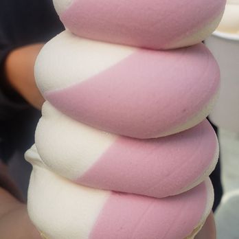 Meadowlark Dairy - Strawberry Vanilla swirl - Ice Cream & Frozen Yogurt Near Me - Pleasanton, California Meadowlark Dairy - Strawberry Vanilla swirl - Ice Cream & Frozen Yogurt Near Me - Pleasanton, California