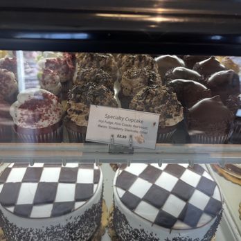 D'Orsi's Bakery - Specialty cupcakes and cakes - Caterers Near Me - Port Reading, New Jersey